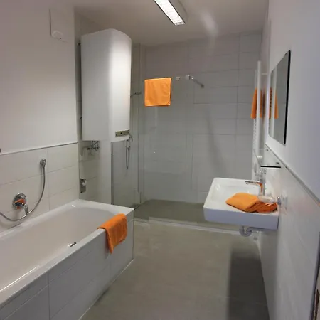 Juns Appartement Tux